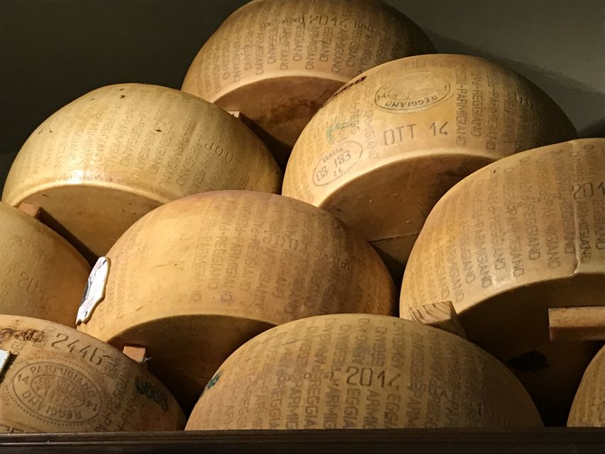 Florence: Guided Food Tour with Fiorentina Steak and Wine - Why this food tour works well in Florence