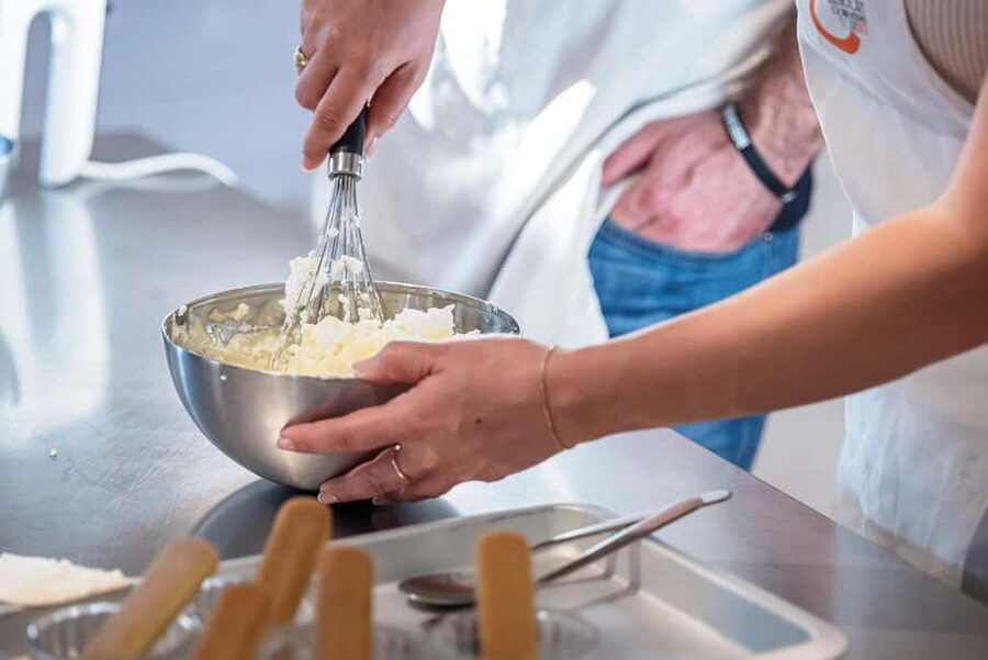 Florence: Handmade Pasta & Dessert Class with Unlimited Wine - Key points to know before booking