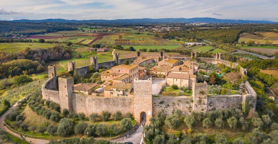 Florence: Monteriggioni & Val d'Orcia Optional Wine Tasting - Monteriggioni and its medieval walls