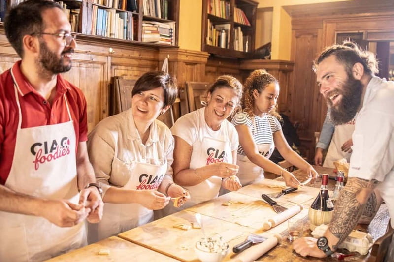 Florence: Pasta & Tiramisu Class with Unlimited Wine - The essential points at a glance
