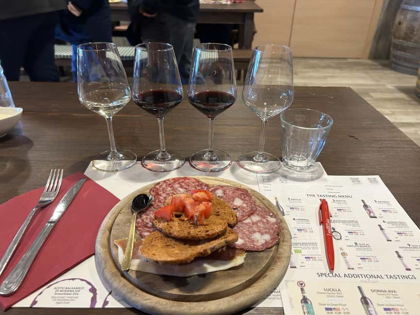 Florence: Pisa, Siena, S. Gimignano, Chianti Wine & Lunch - Chianti by coach, with scenery between the towns