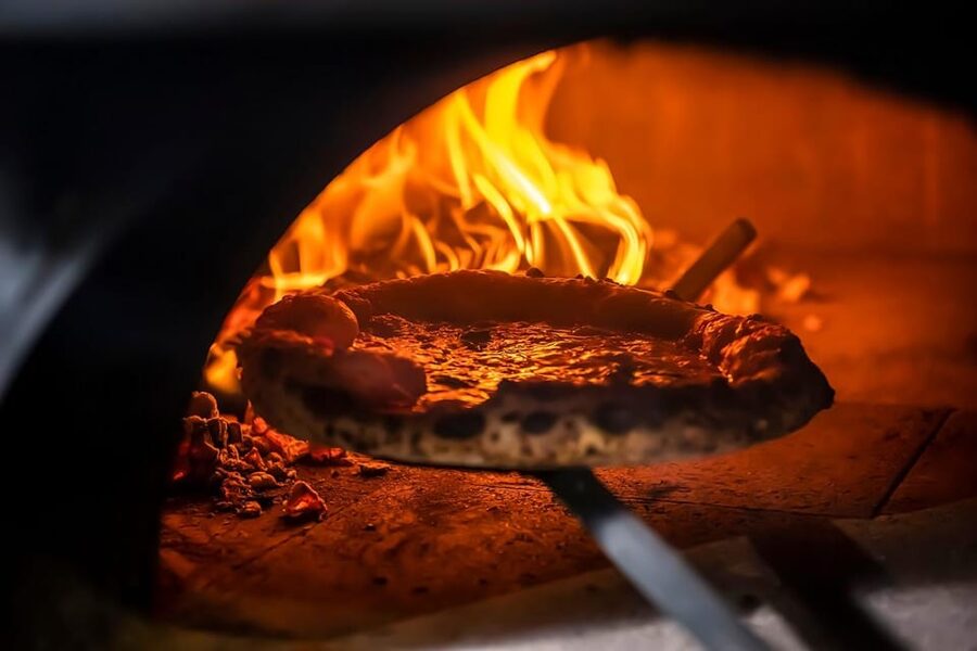 Florence: Pizza and Gelato Experience with Unlimited Wine - What you can take home