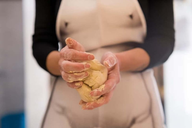 Florence: Premium Pasta Cooking Class with Tiramisu & Wine - A Medici-era kitchen near the Duomo