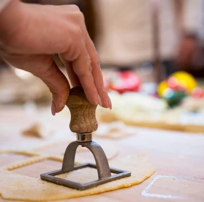 Florence: Premium Pasta Cooking Class with Tiramisu & Wine - Who will enjoy this Florence cooking class?