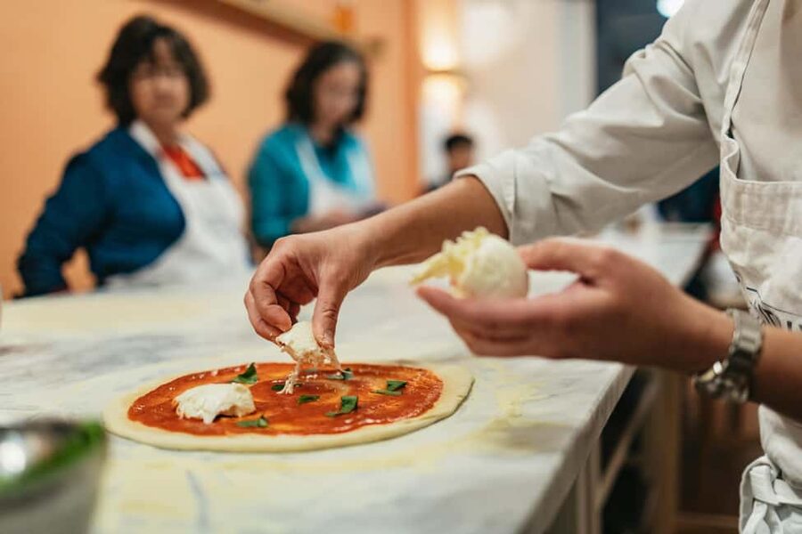 Florence: Premium Pizza & Gelato Preparation Class with Wine - Arriving for a late afternoon of cooking