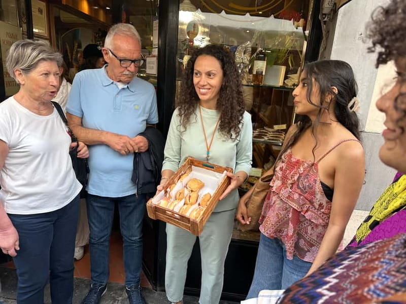 Florence: Street Food Tour with Wine & Local Guide - Key points at a glance