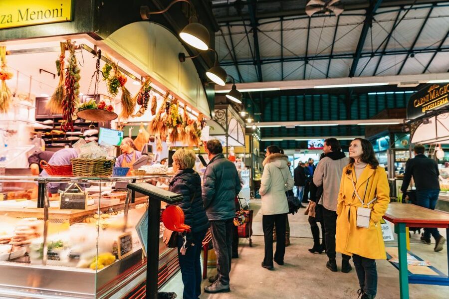 Florence: Tuscan Food and Wine Guided Walking Tour - Florence beyond the food stops