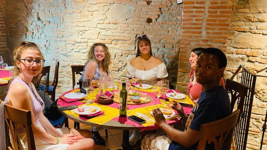 Florence: Wine Tasting and Paring Class Guided Tour - Should you book this Tuscan wine class?