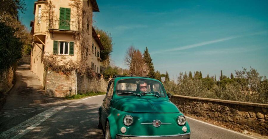 Florence Wine Tasting and Tuscan Lunch in a Vintage Fiat 500 - A colorful convoy through Florence