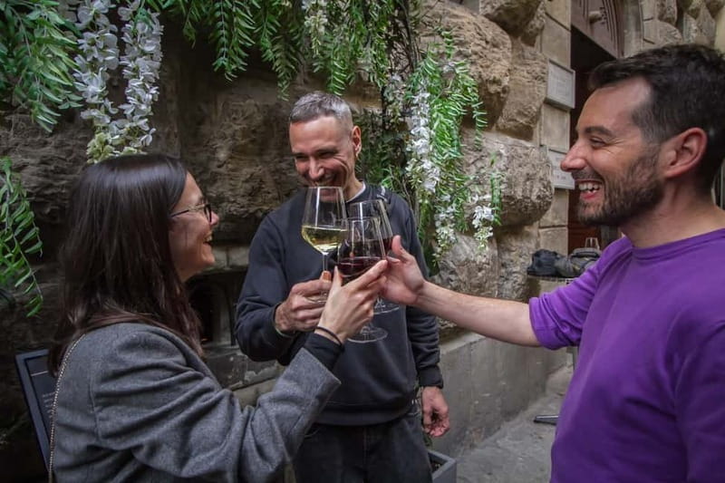 Florence: Wine Windows & Hidden Legends Evening Tour - What this Florence evening walk is really about