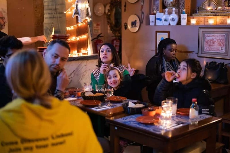Food Tour: Portuguese wine & Tapas with Ginjinha Tasting - First restaurant: wine, food, and an easy beginning