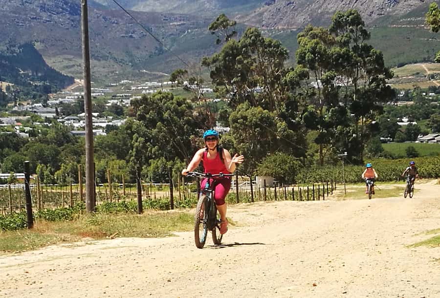 Franschhoek: E-bike Tour with Wine Tasting and Lunch - Starting beside the Eerste River in Stellenbosch