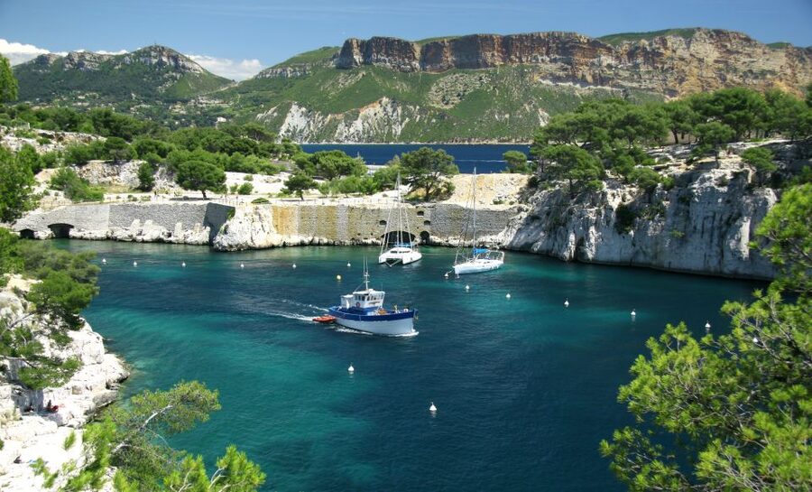 From Aix: Cassis Boat Ride & Provence Wine Tasting Day Tour - The One-Hour Calanques Boat Ride