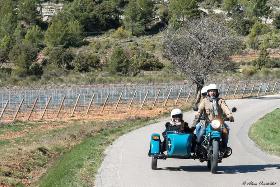 From Aix-en-Provence: 2-Hour Wine & Scenery Sidecar Tour - Who should book this ride?