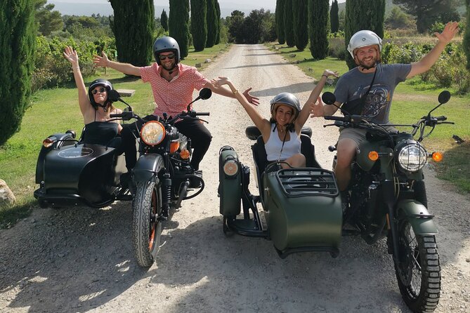 From Aix-en-Provence : Half-day Sidecar Wine Tour - Bimont Dam: a short stop with a big view