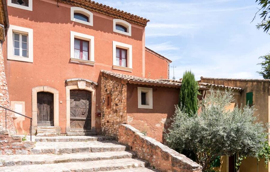 From Aix-en-Provence: Wine & Luberon Villages Full-day Tour - Two wineries, two hours of Provence wine