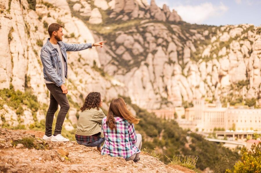 From Barcelona: Montserrat Half-Day Wine and Tapas Trip - Who should book this experience?