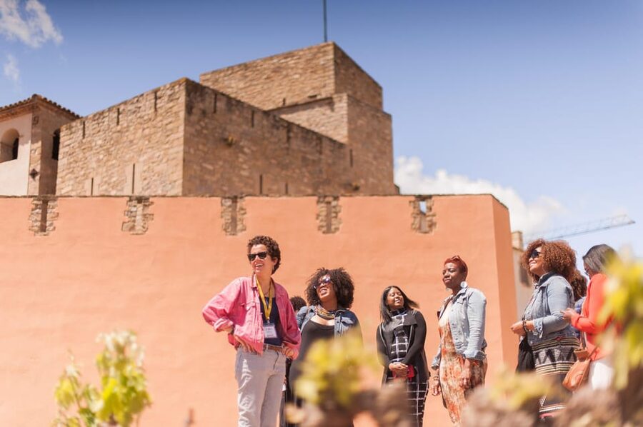 From Barcelona: Montserrat Half-Day Wine and Tapas Trip - Tapas brunch and three local wines
