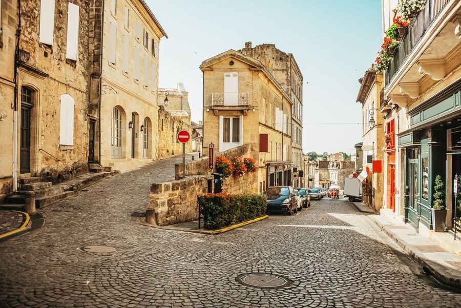 From Bordeaux: St. Emilion Village Half-Day Wine Tour - What happens at the Classified Growth chateau