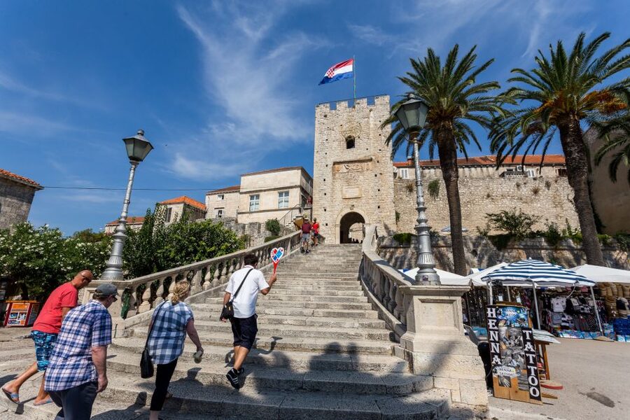 From Dubrovnik: Island of Korčula with wine tasting - Who should book this Korčula excursion?