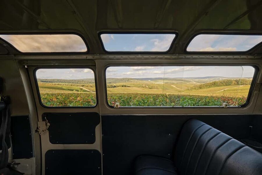 From Epernay : Champagne tasting with a vintage car - Starting on Avenue de Champagne