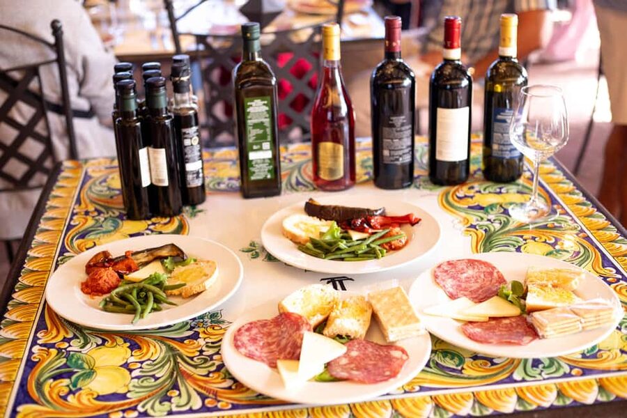 From Florence: Chianti Half-Day Wine Tour with Tasting - Poggio ai Laghi: the first winery sets the tone