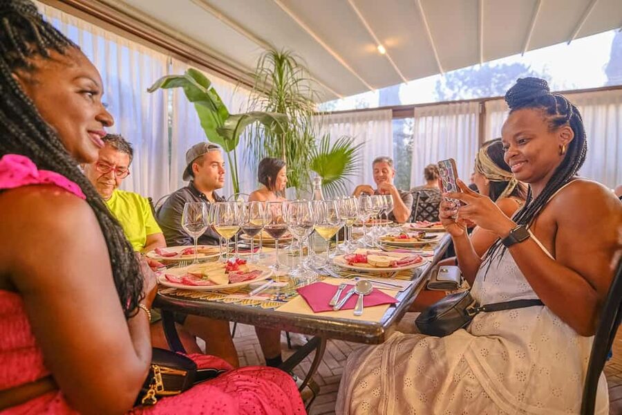 From Florence: Wine Tasting and Dinner in Chianti Vineyards - Should you book the Chianti wine and dinner tour?
