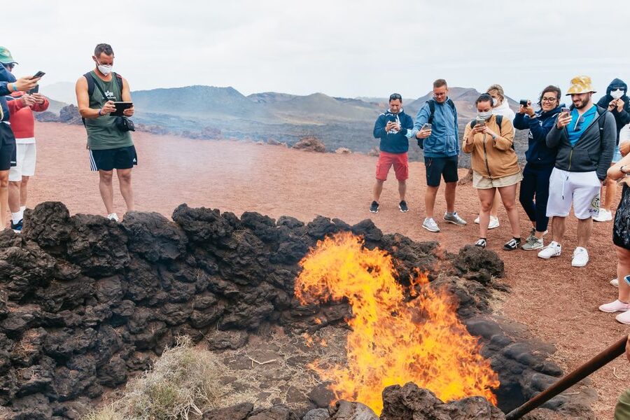 From Fuerteventura: Lanzarote Trip with Wine Tasting & Lunch - Guide Languages and Tour Pace