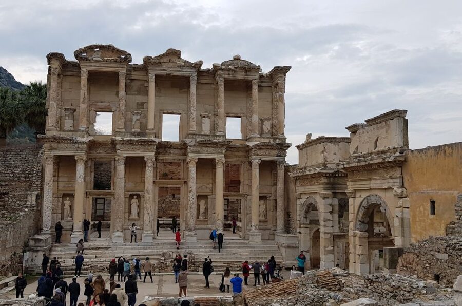From Istanbul: Ephesus & Şirince Day Trip w/ Wine Tasting - The Terrace Houses are worth considering, with one catch