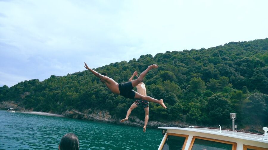 From La Spezia: Cinque Terre Boat Tour with Lunch and Wine - FAQ
