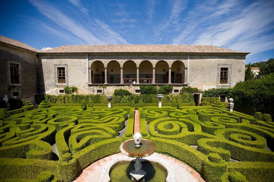 From Lisbon: Serra da Arrábida, Sesimbra, and Setúbal Wines - José Maria da Fonseca and the Moscatel tradition