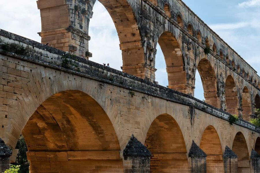 From Marseille: Provence Sightseeing Tour and Wine Tasting - Is the $199 price good value?