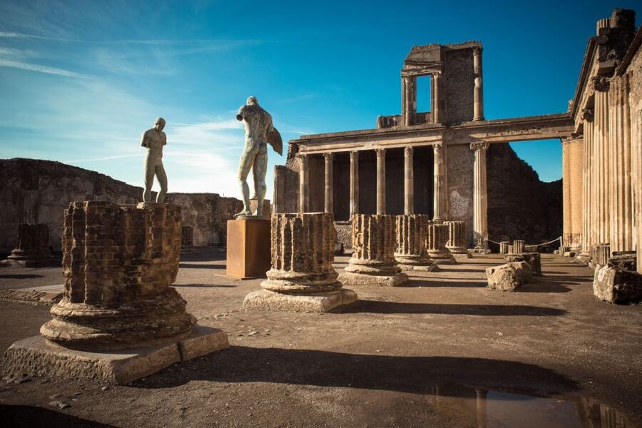 From Naples: Pompeii and Wine Tasting Tour with Lunch - The lunch is more than a snack