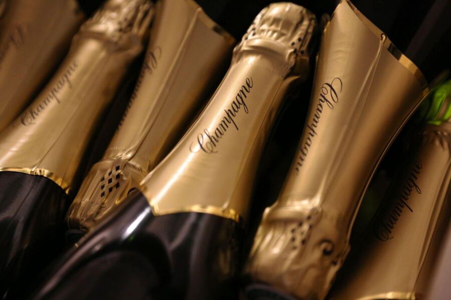 From Paris: Champagne Day Trip with 7 Tastings and Lunch - Who should book this Champagne day trip?