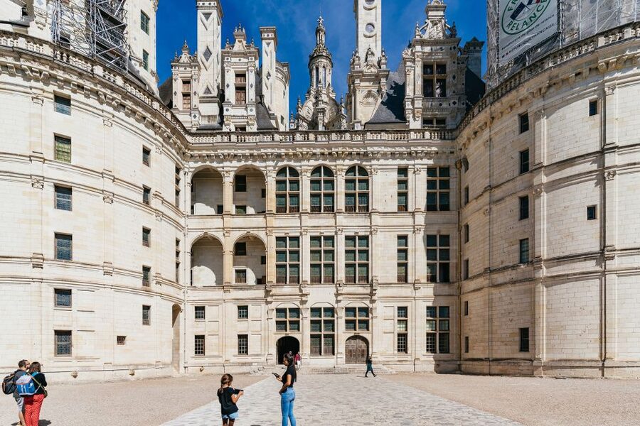 From Paris: Loire Valley Castles Day Trip With Wine Tasting - Blois: a useful two-hour pause