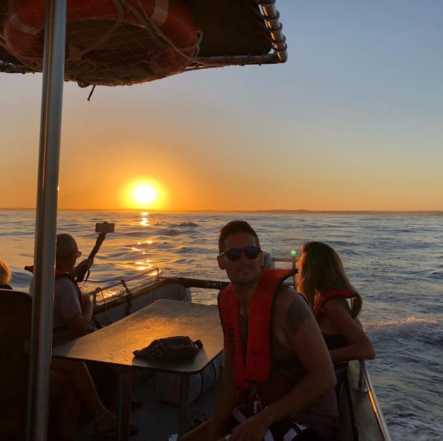 From Portimão: Sunset Boat Trip with Wine - A sunset with wine and simple snacks
