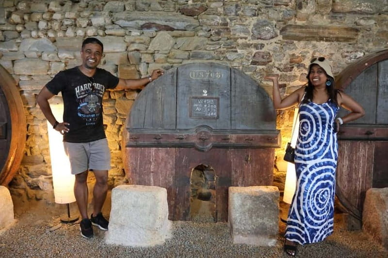 From Porto: 2 Boutique Wineries w/ Winery Lunch & 1-h cruise - Why the Douro Valley deserves a full day
