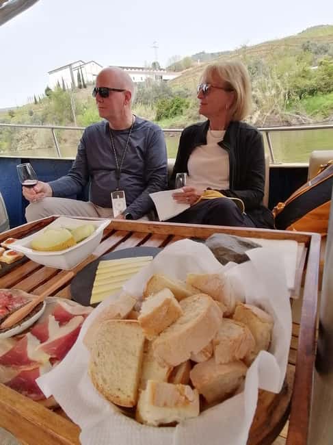 From Porto: 2 Boutique Wineries w/ Winery Lunch & 1-h cruise - The first stop near Provesende