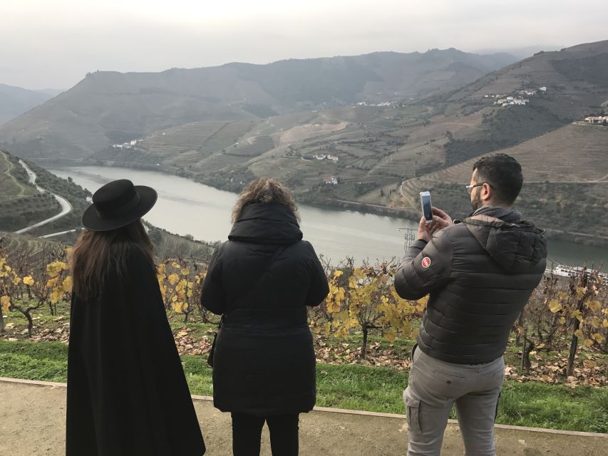 From Porto: Private Douro Valley Tour with Cruise and Wine - Pinhão and the tiled railway station