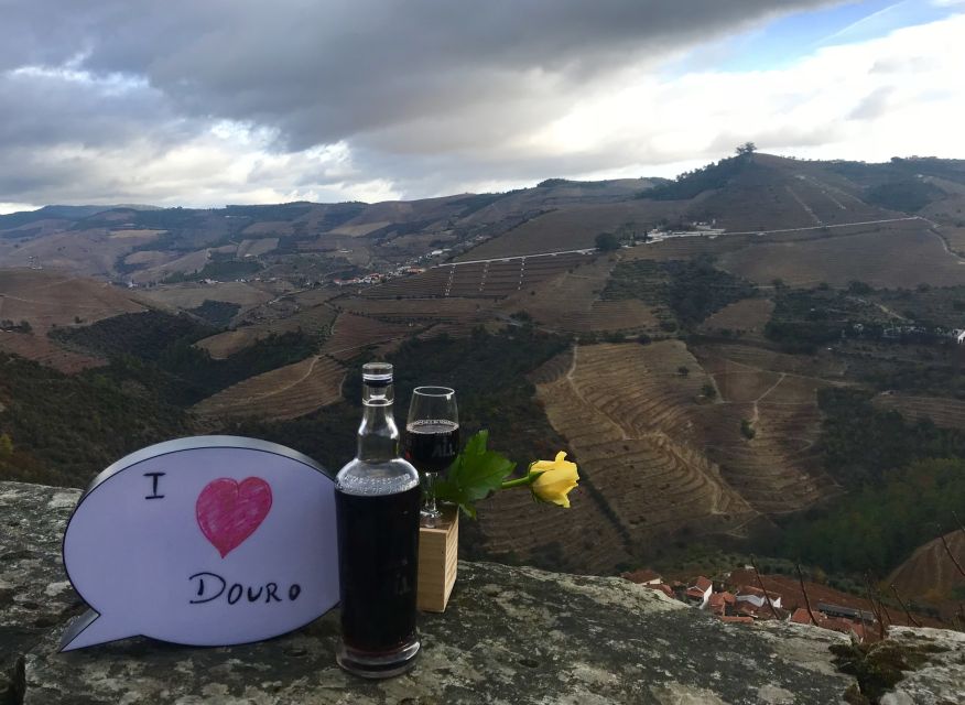 From Porto: Private Douro Valley Tour with Cruise and Wine - Lunch is a major part of the day, but not part of the price