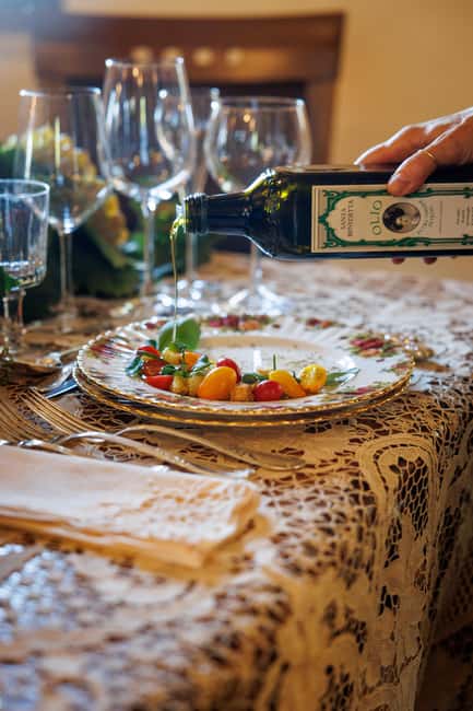 From Rome: Frascati Wine Region Tour with Wine Tasting - Private transport and the value of the price