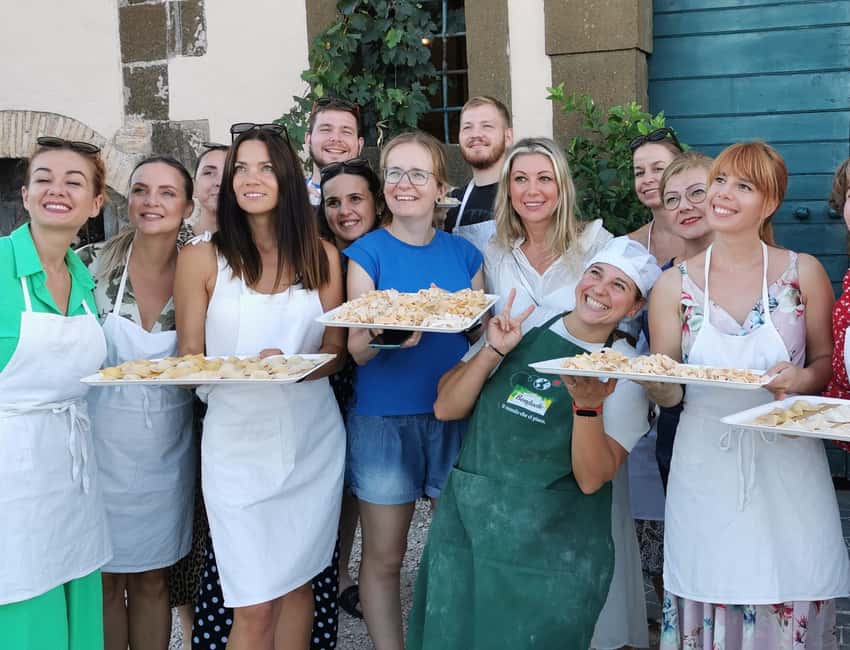 From Rome: Pasta Masterclass & Wine Tour in the Vineyard - Making ravioli, fettuccine, and maltagliati