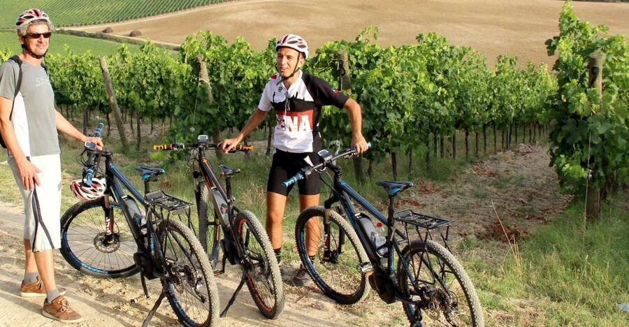 From Siena: Chianti Countryside E-Bike Tour w/ Lunch & Wine - Getting comfortable on the electric bike