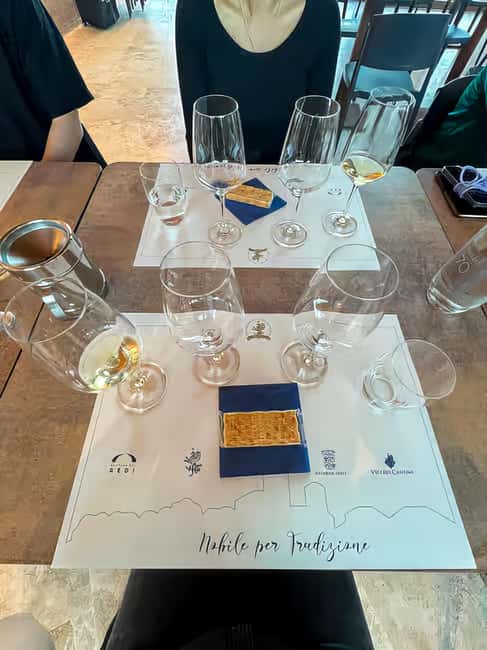 From Siena: Tuscany Hills Wine Tour - First tasting around Chianti and Monteriggioni
