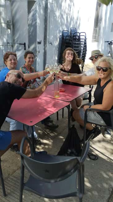 From Sitges: Cycling Tour with Winery visit and Tasting - The Penedès vineyards by bicycle