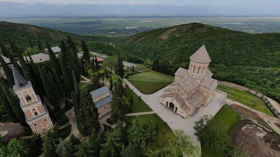 from Tbilisi to Kakheti Tour Sighnaghi, Bodbe & Wine Tasting - Telavi and the heart of Kakheti