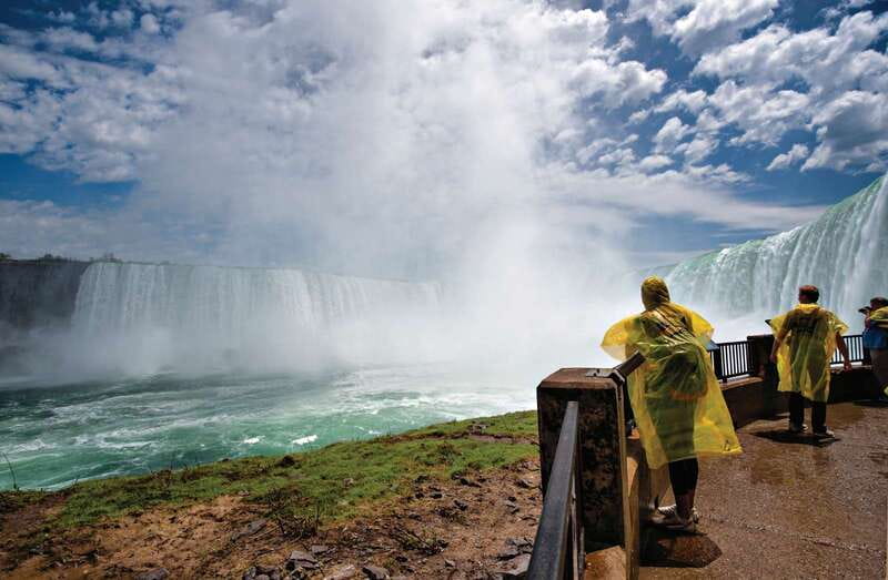 From Toronto: Niagara Falls Full-Day Bus Tour & Winery Stop - Making the most of the Niagara Falls stop