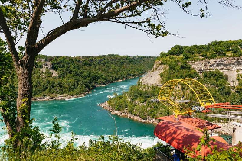 From Toronto: Niagara Falls + Winery, Cruise, & Lunch Option - Niagara-on-the-Lake gives the day breathing room