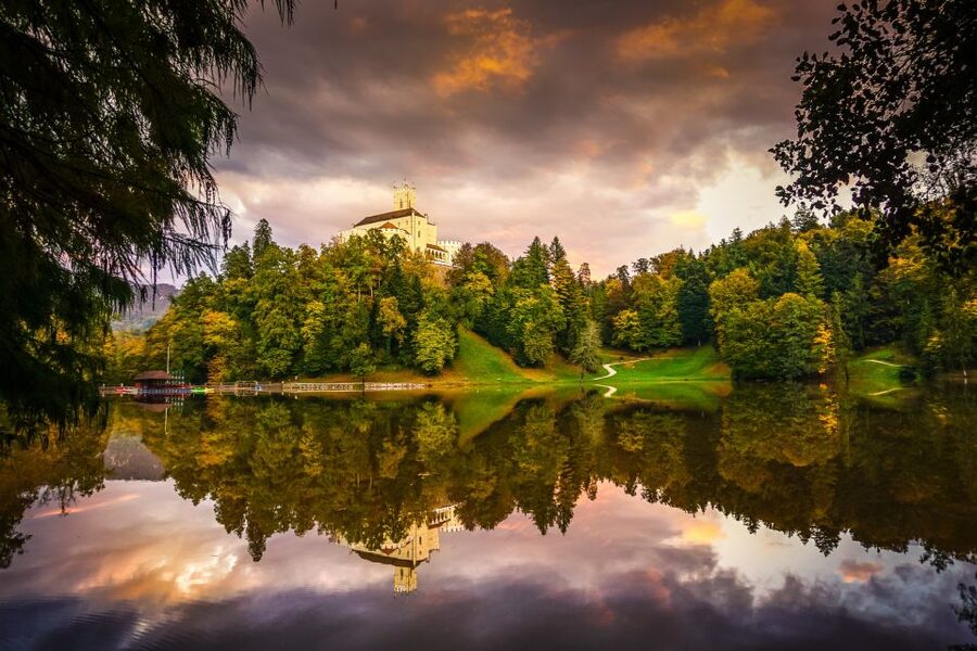 From Zagreb: Fairytale Castle & Wine Tasting & Lunch - Why the small group affects the day