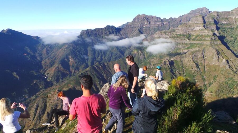 Funchal: Cabo Girão, Wines Tasting and Dolphins Watching - The midday break at Funchal’s marina
